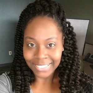 Meet your Posher, Dee